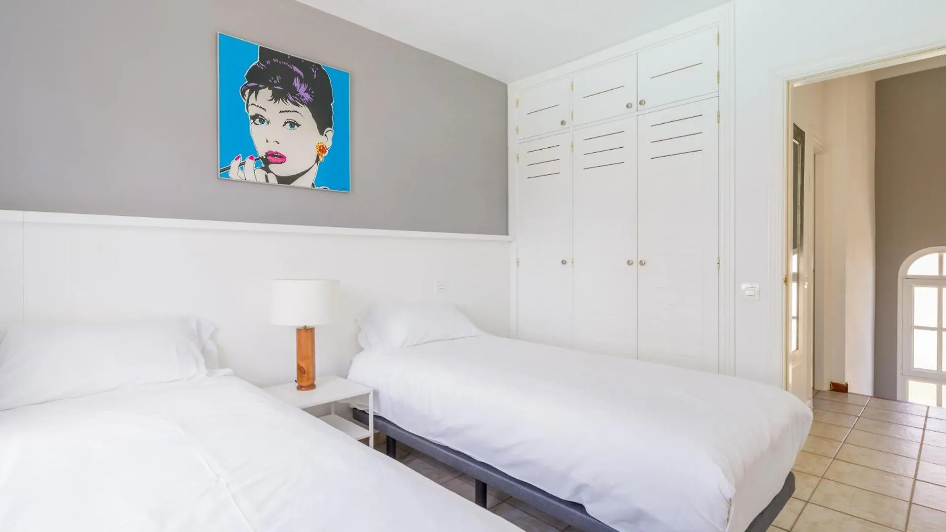 بيت للعطل Cabosos Suites باسيتو بلانكو إسبانيا