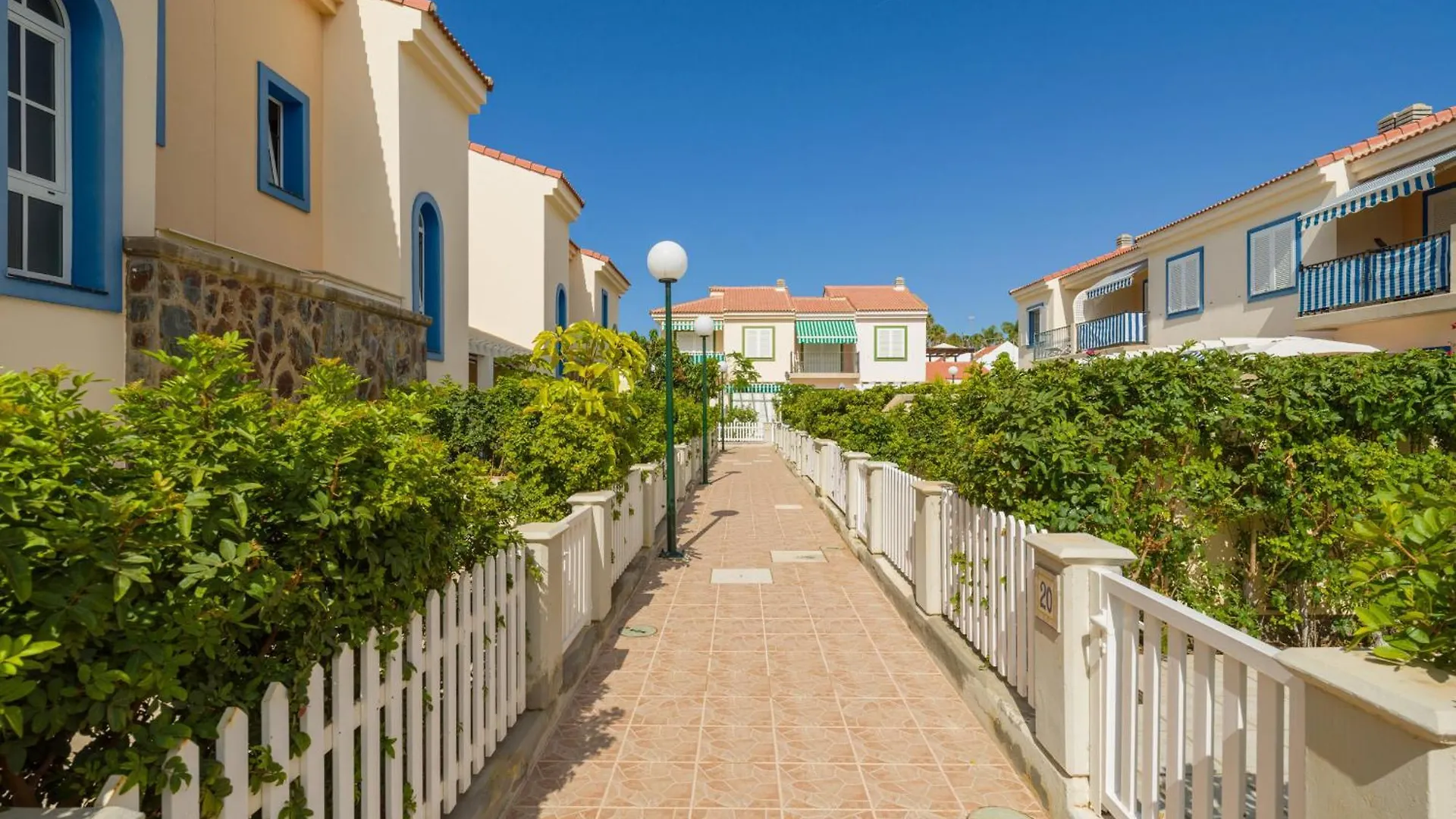 Feriehus Cabosos Suites Pasito Blanco Spanien